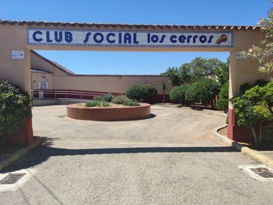 Club Padel Los Cerros - Horario, Precio & Opiniones